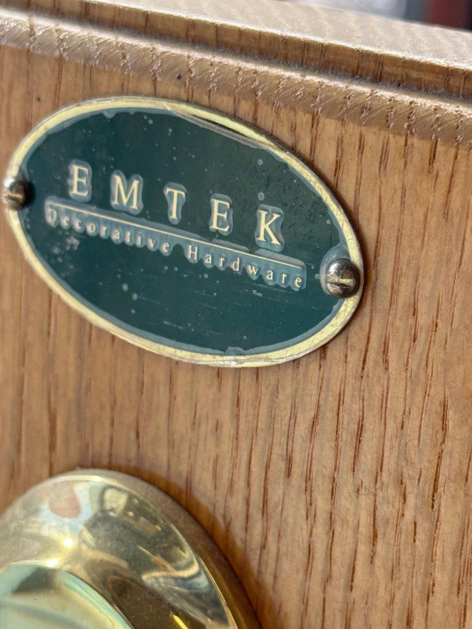 Assortment of residential and commercial keys