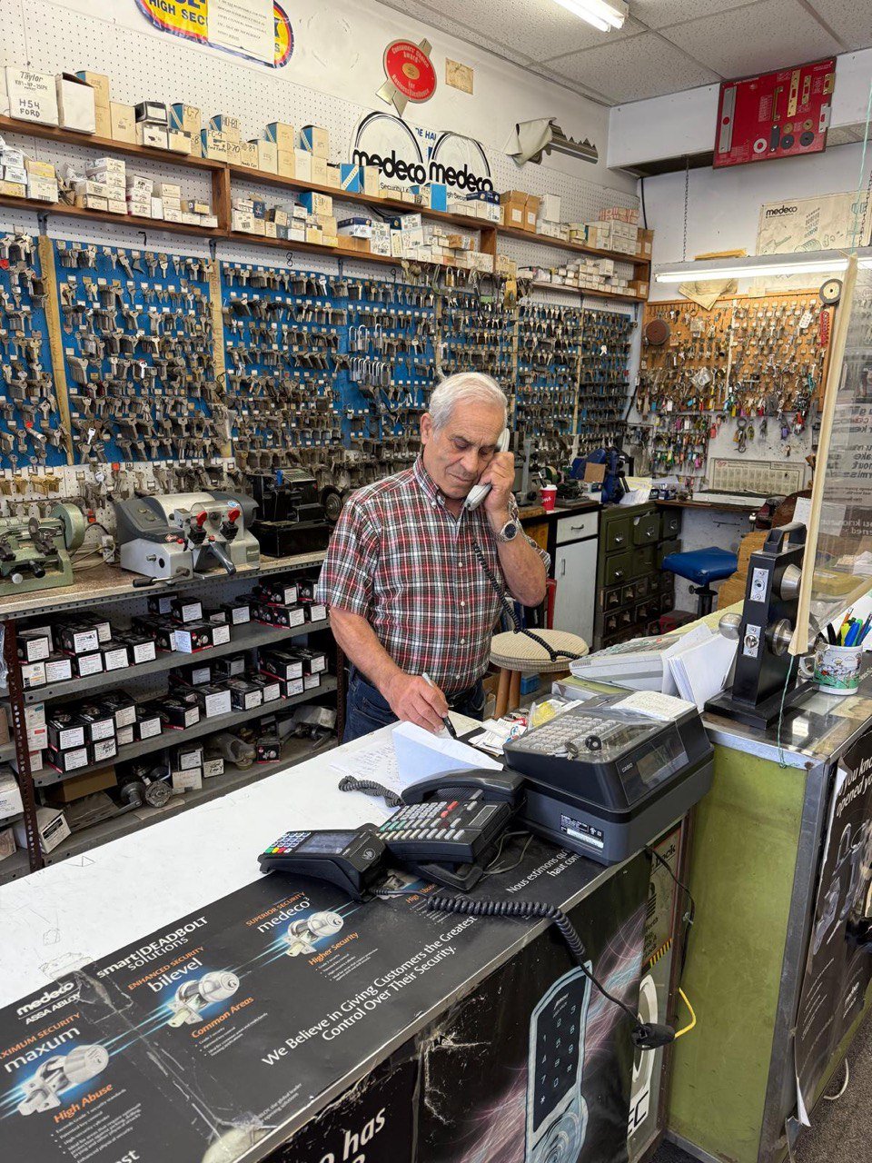 Example of a high-security lock installation